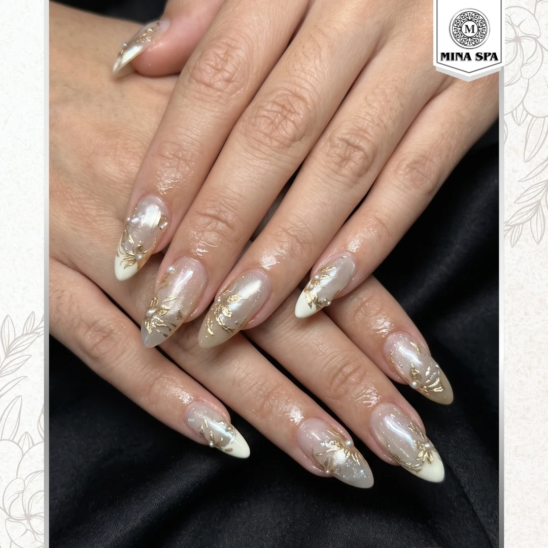 Elegant nails
